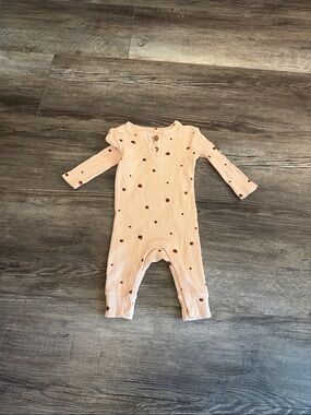 Rise Little Earthling Peach Dot Ribbed One-Piece‎ Romper - Kids